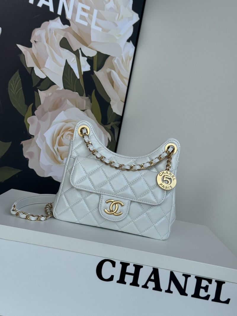 Ch**el hobo bags